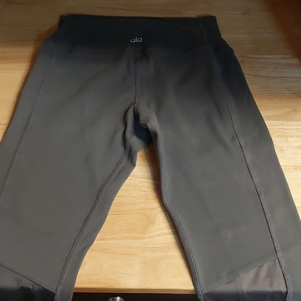 ALO YOGA | gray moto leggings Medium